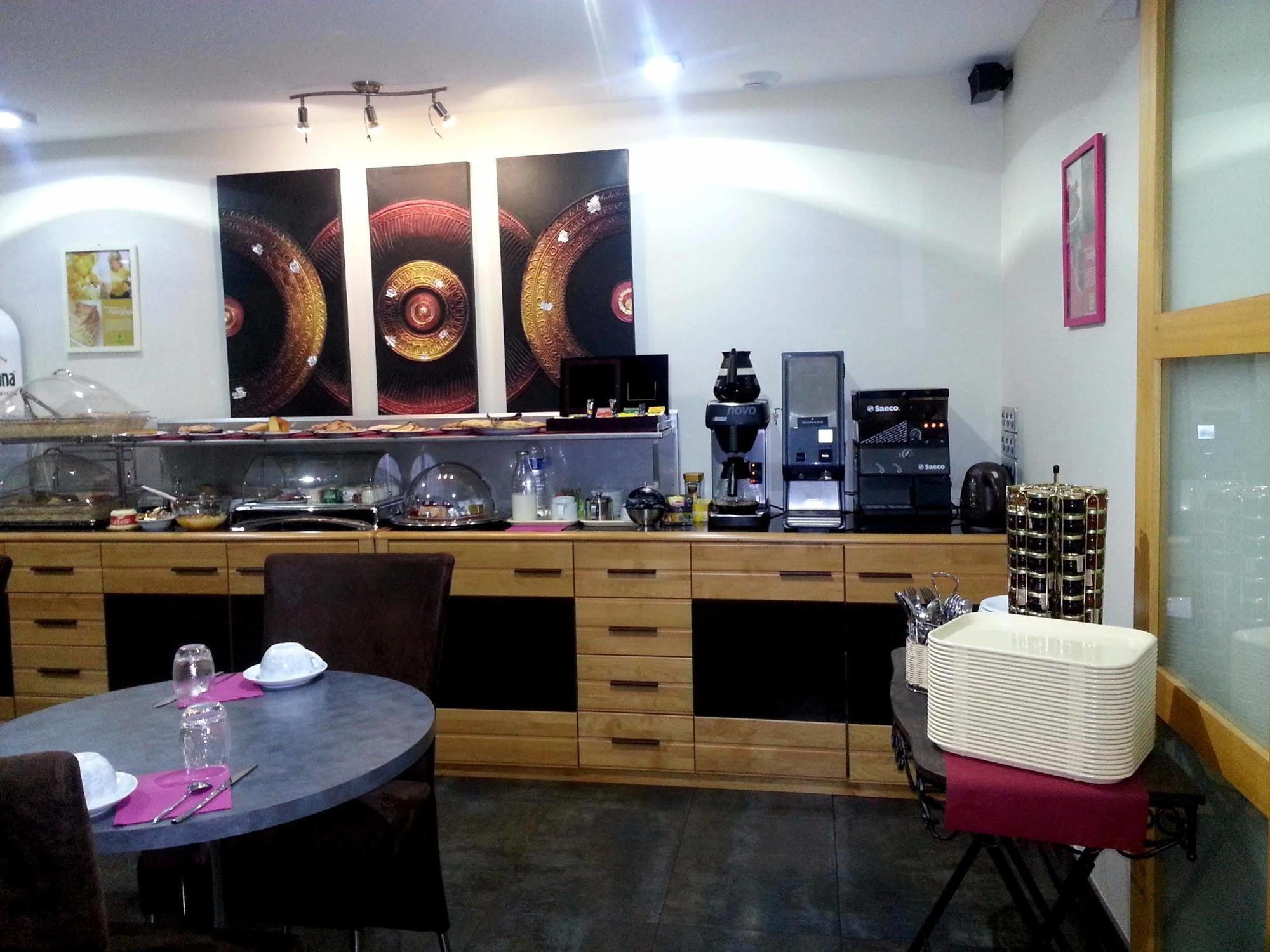 没有米诺酒店 Locminé 外观 照片
